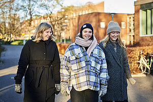 Lärarstudenter som umgås