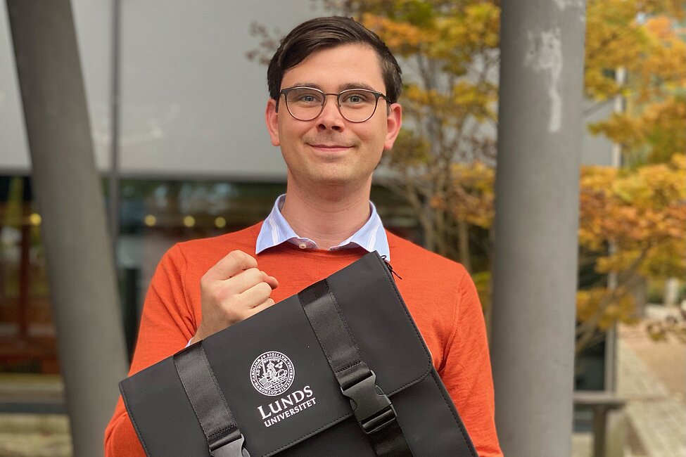 Porträttbild på Jeff utanför LUX